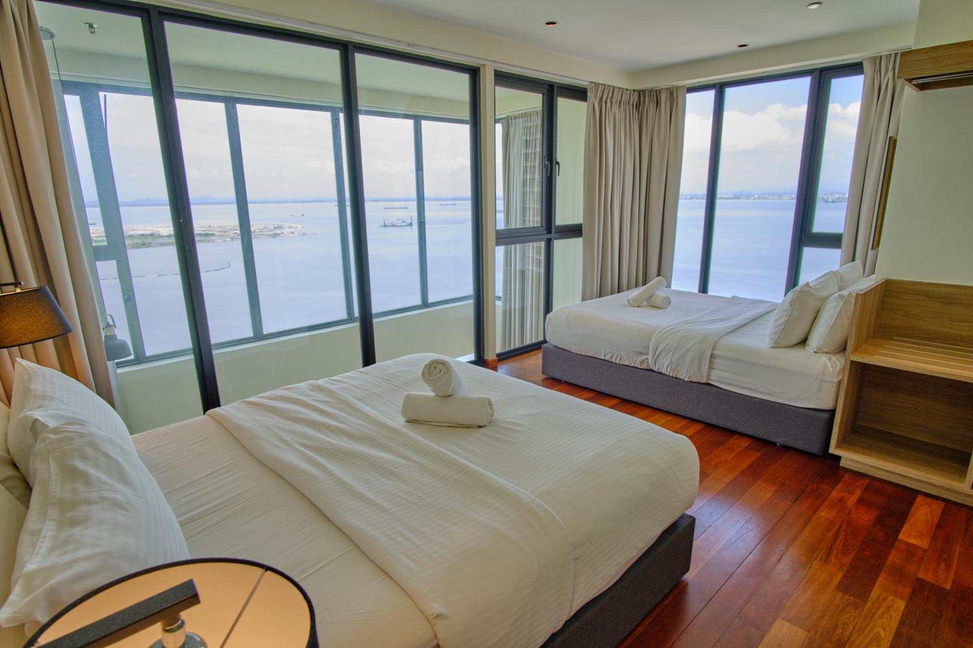 Sunrise Gurney Apartment Джордж Таун Екстериор снимка