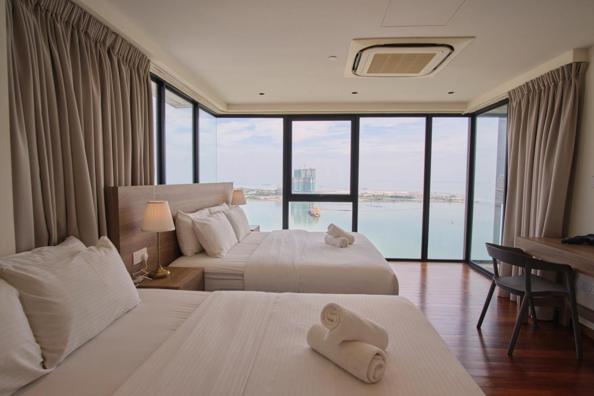 Sunrise Gurney Apartment Джордж Таун Екстериор снимка