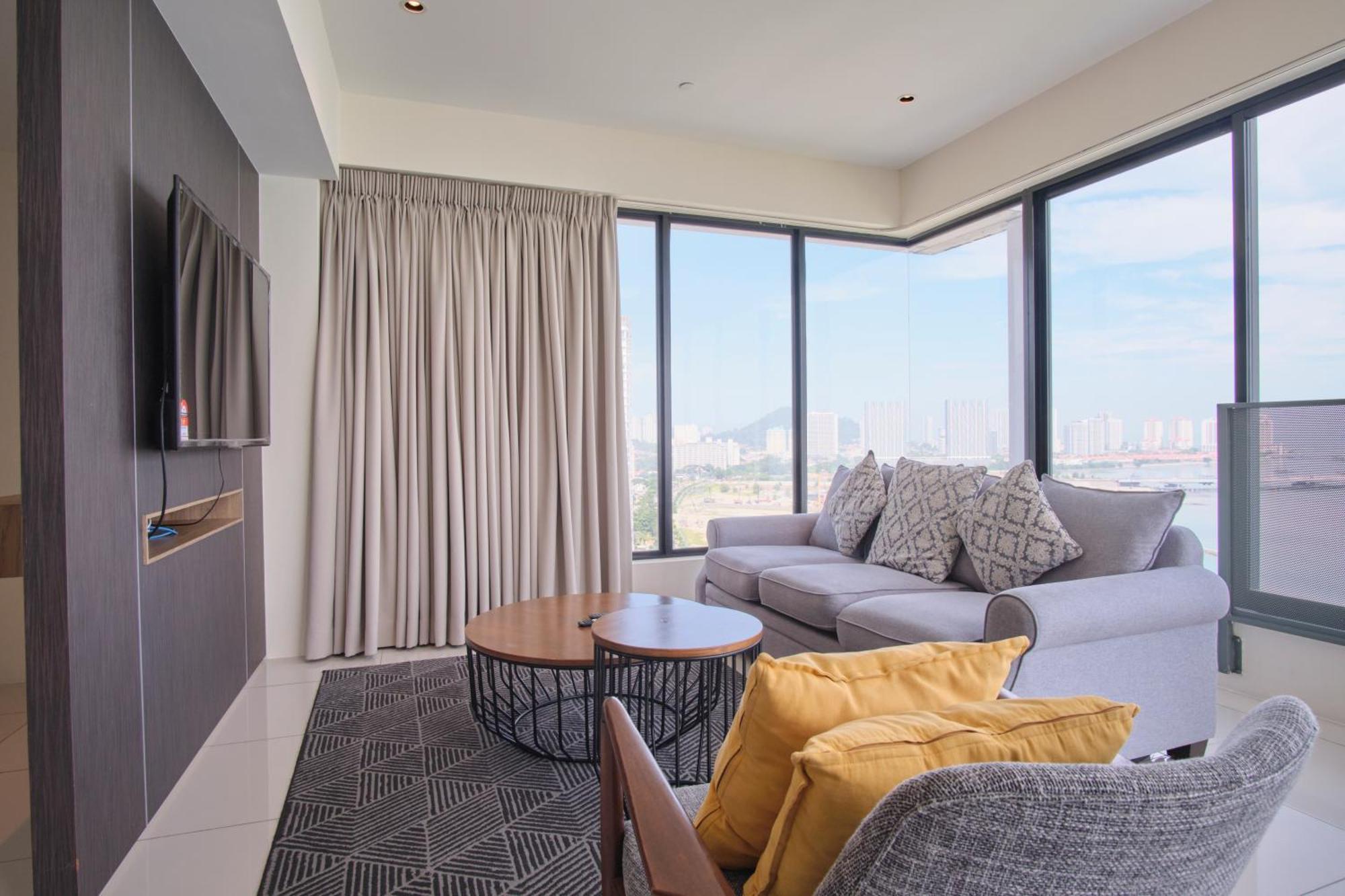 Sunrise Gurney Apartment Джордж Таун Екстериор снимка